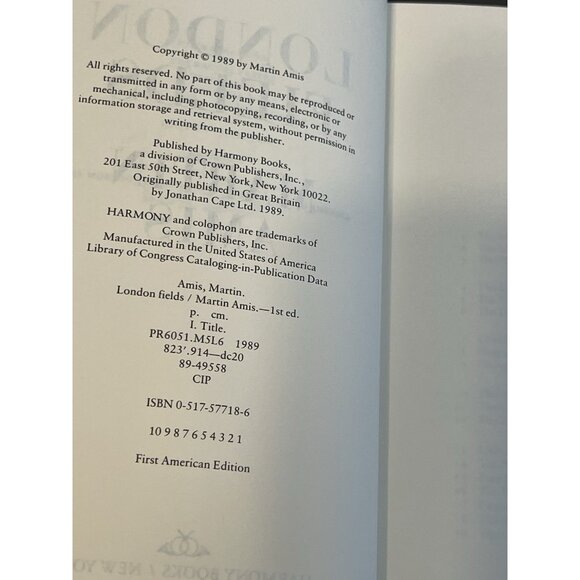 London Fields by Martin Amis Signed First American Edition - Picture 4 of 16